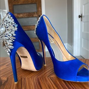 Badgley Mischka Kiara peep toe heels